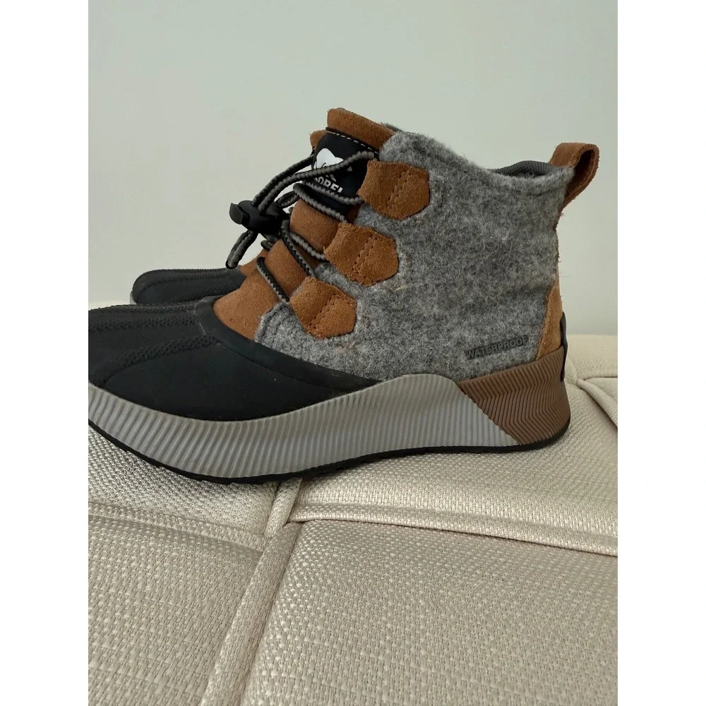 Sorel Kids Out N About Classic Waterproof Duck Boots Grey Brown NY4563-224 Sz 3